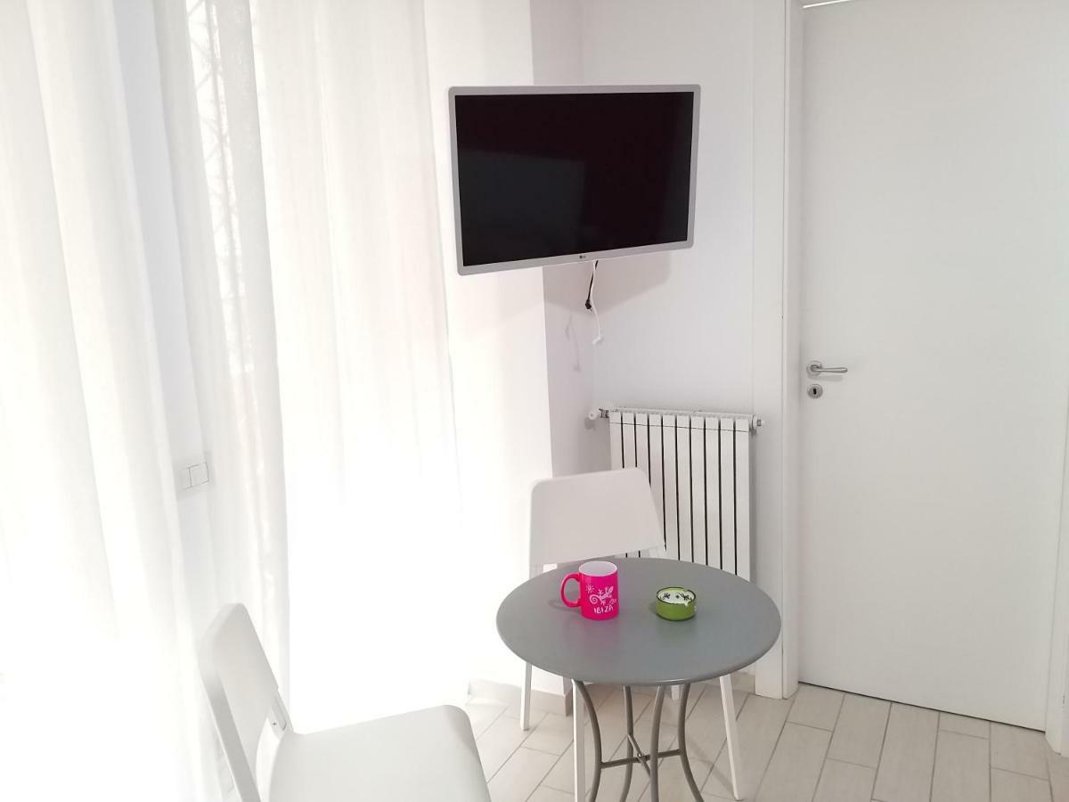 Vomerooms Nápoly Kültér fotó