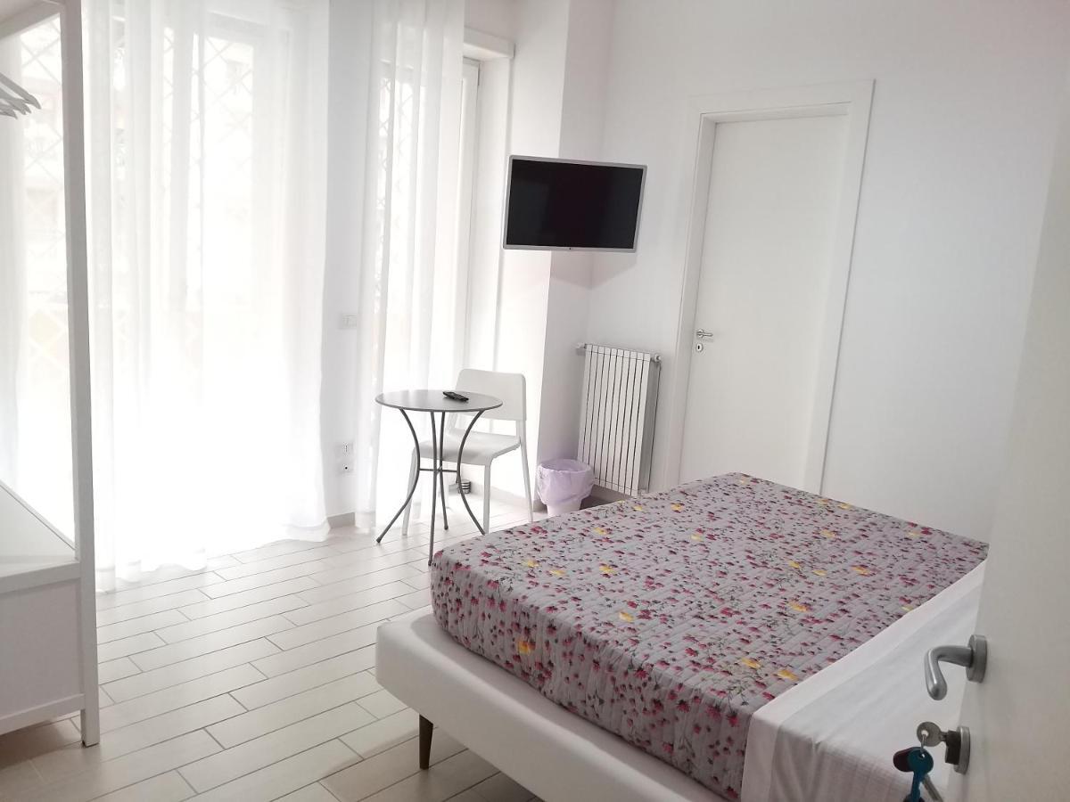 Vomerooms Nápoly Kültér fotó